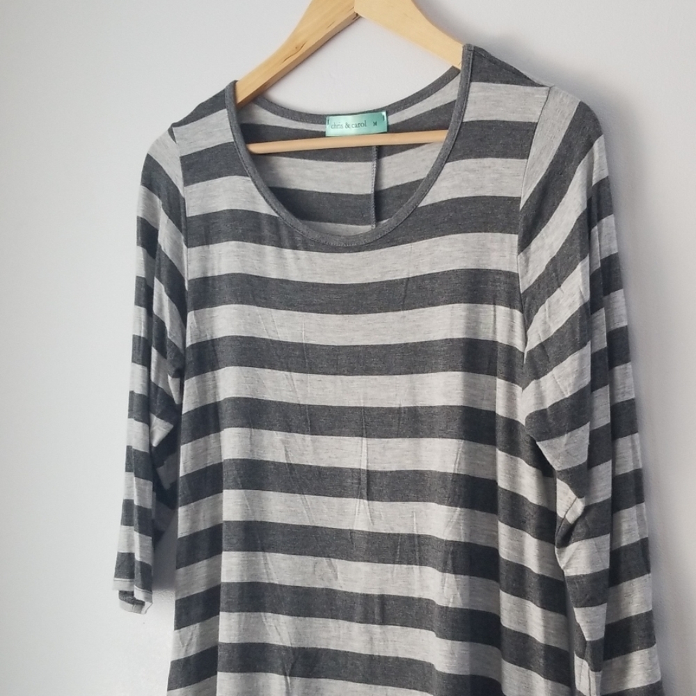 💎Chris & Carol gray stripe button back tunic  M